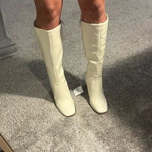 Altar’d State. NWT. NEVER WORN OUT THE HOUSE.